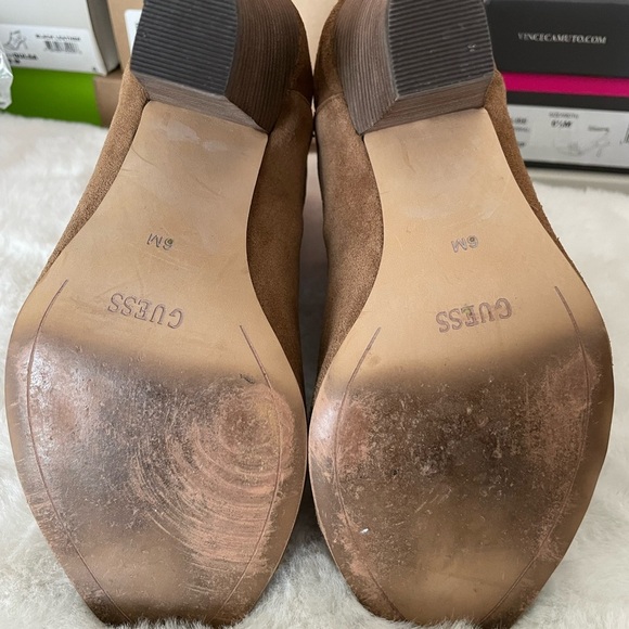 GUESS WOMEN’s BESY PEEP TOE ANKLE BOOTIE - Picture 6 of 14